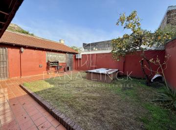 Casa · 150m² · 5 Ambientes · 2 Cocheras · En Venta Casa 5 Ambientes Sobre Lote de 220 m² Ramos Mejía