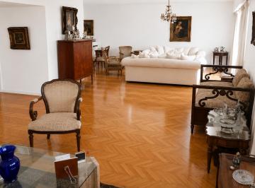 Departamento · 190m² · 4 Ambientes · 1 Cochera - Gabriel · Piso en Esquina en Palermo Chico
