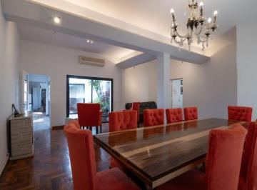 Casa · 206m² · 7 Ambientes · 3 Cocheras · Venta Casa 3 Dorm. San Vicente Córdoba