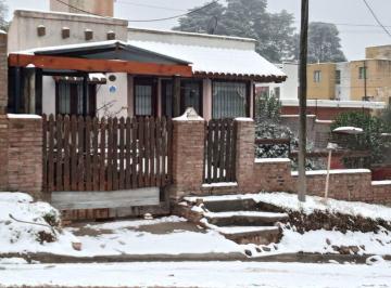 Casa de 3 ambientes, Villa Giardino · Hermosa Casa Céntrica con Vista a Las Sierras