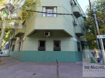 Departamento · 52m² · 3 Ambientes · Venta PH en Esquina de 3 Ambientes en La Boca