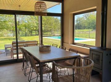 Casa de 5 ambientes, Pilar · Venta Casa en Manzanares con Amplio Lote, Quincho, Galería y Pileta