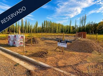 Terreno · 360m² · Venta Terreno en B° ¨mirasur¨, Calle Batilana Al 1600, Ciudad de Plottier