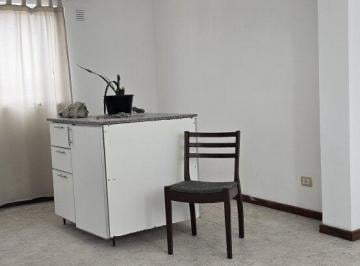 Departamento · 60m² · 3 Ambientes · Alquiler V. Centenario 2 Dorm.