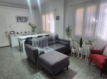 Casa de 3 ambientes, General San Martín · Solida Casa 4 Ambientes en Hermoso Pasaje