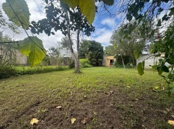 Casa · 55m² · 3 Ambientes · 1 Cochera · Casa/dos Dorm./mosconi/todos Los Servicios/amplio Patio/céntrica/inversión