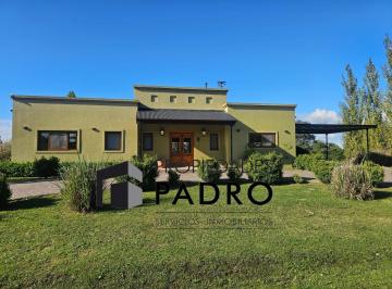 Casa · 123m² · 5 Ambientes · 2 Cocheras · Casa en Venta. Uf 52. Barrio San Roque, Comarcas de Luján.