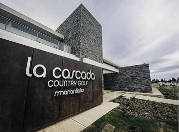 Terreno · 1500m² · Venta - Excelente Ubicación Fondo Golf Lote 1500 m² - La Cascada Country Golf