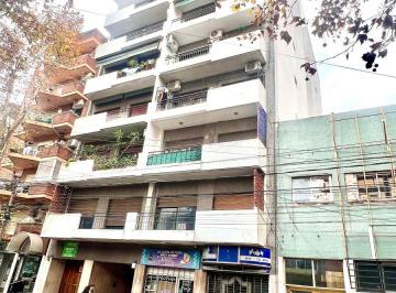 Departamento de 3 ambientes, General San Martín · San Martin: Depto de 3 Amb con Gran Balcón Al Frente, Ubicado a Una Cuadra de La Plaza San Martin