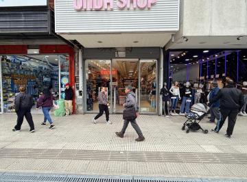Local comercial · 100m² · Local 100 m² en Peatonal Laprida - Lomas de Zamora