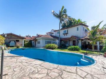 Casa · 184m² · 6 Ambientes · 2 Cocheras · Venta Casa 6 Amb Pileta Quincho Garage El Palomar
