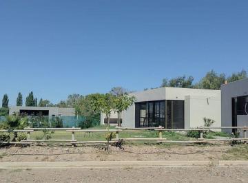 Terreno · 300m² · Venta Lote Central 300 m² B° Privado Ampros 8 Maipu