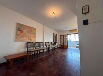 Departamento · 76m² · 4 Ambientes · Departamento 3 Dorm. Pichincha Venta