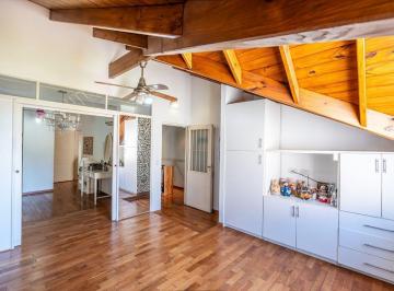 Casa · 318m² · 6 Ambientes · 2 Cocheras · Venta Casa 6 Amb con Pileta en Ramos Mejia