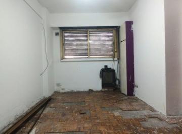 Departamento · 37m² · 2 Ambientes · Departamento en Venta con Patio 2 Amb/ Refaccionar