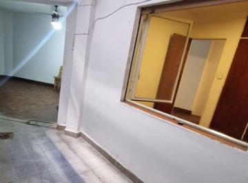 Departamento · 31m² · 2 Ambientes · 2 Amb Pb Patio Luminoso Venta Villa del Parque