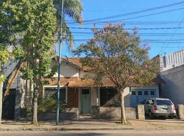 PH · 111m² · 5 Ambientes · 2 Cocheras · Venta PH Planta Baja Frente 5 Amb a Reciclar Munro