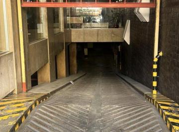 Garage · 13m² · Cochera Monserrat