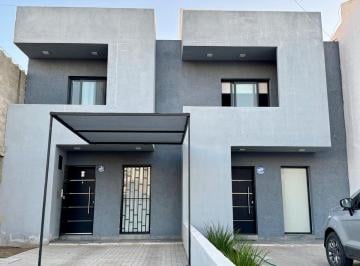 PH · 97m² · 3 Ambientes · 2 Cocheras · Venta Duplex de Categoria 2 Dorm. Valle Cercano