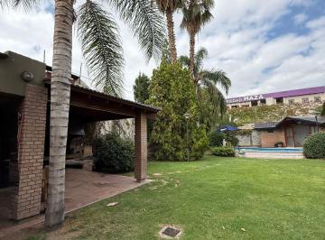 Casa de 7 ambientes, Guaymallén · Venta de Chalet de Categoría