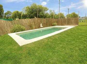 Casa · 195m² · 4 Ambientes · 2 Cocheras · Alquiler Casa 4 Amb C/pileta Alvarez del Bosque