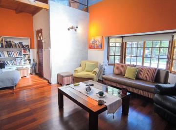 Casa · 145m² · 5 Ambientes · 2 Cocheras · Venta de Casa 5 Ambientes Adrogue Centro Pileta