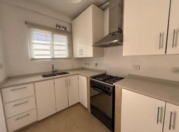 Casa · 62m² · 4 Ambientes · 1 Cochera · Venta Triplex a Estrenar Bella Vista