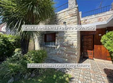Casa · 110m² · 4 Ambientes · 2 Cocheras · Casa 4 Ambientes Moron Apto Credito Patio Terraza