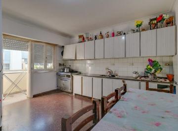 Casa · 100m² · 7 Ambientes · 3 Cocheras · Casa a La Venta en La Plata
