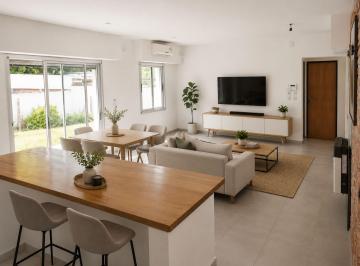 Casa · 65m² · 3 Ambientes · 1 Cochera · Casa en Venta en Villa Elisa Apto Credito