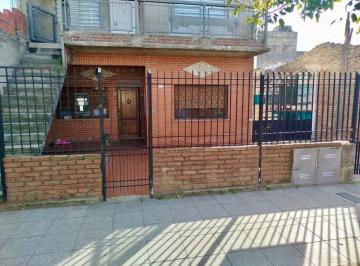 PH · 90m² · 4 Ambientes · 1 Cochera · Venta PH Tipo Casa 4 Ambientes