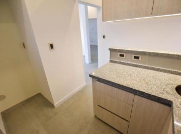 Casa · 83m² · 4 Ambientes · 1 Cochera · Venta Casa 2 Dorm.. B Belgrano. Apta Credito