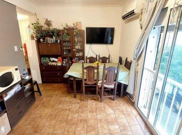 Departamento · 32m² · 2 Ambientes · Dpto 2 Amb Venta Flores C/ Balcon Frances Luminoso