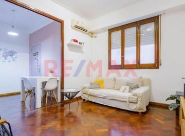 Departamento · 42m² · 2 Ambientes · Dpto 2 Amb Venta Refaccionado Montserrat Oport Inv