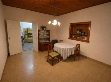Casa · 122m² · 3 Ambientes · 1 Cochera · Venta Casa 3 Amb a Reciclar + Dpto 2 Amb San Jose