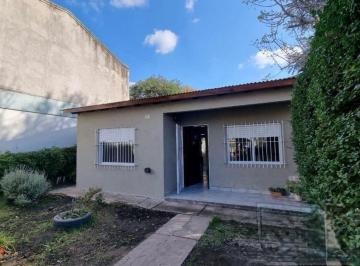 Casa · 65m² · 3 Ambientes · 1 Cochera · Venta Casa del Viso