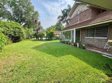 Casa · 397m² · 5 Ambientes · 2 Cocheras · Casa Terreno Las Lomas de San Isidro Beccar