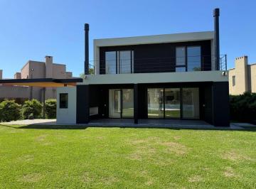 Casa · 299m² · 6 Ambientes · 2 Cocheras · Casa a Estrenar en Ayres Plaza
