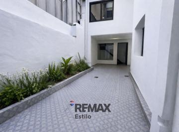 PH · 75m² · 4 Ambientes · PH de 2 Dorm. y Patio Reciclado en Venta