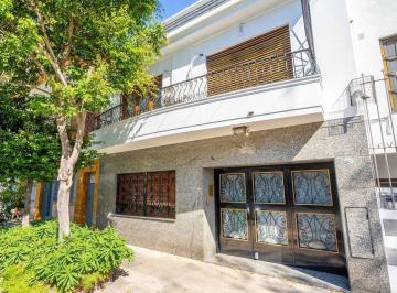 Casa · 343m² · 6 Ambientes · 2 Cocheras · Casa en Venta con Terraza en San Cristobal