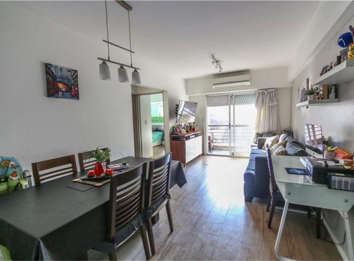 Depto 3 Ambientes con Balcon Expensas Bajas
