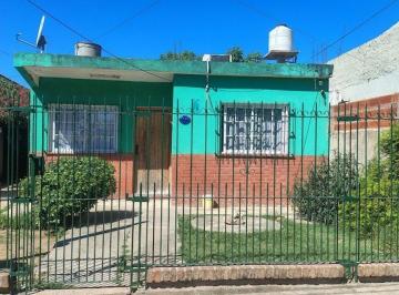 Casa · 63m² · 3 Ambientes · 1 Cochera · Venta de Casa con Lote - Departamento a Terminar