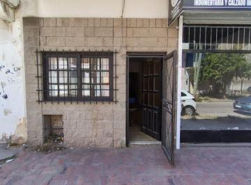 Local comercial · 98m² · Lote con 3 Locales a La Venta