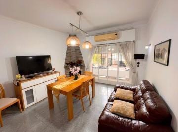 PH · 108m² · 4 Ambientes · Venta PH 4 Amb Patio y Terraza Parque Chacabuco