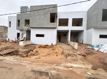 Casa · 110m² · 4 Ambientes · 1 Cochera · Venta Duplex 3 Dorm. Docta