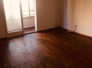 Departamento · 60m² · 4 Ambientes · Alquiler, Dos Dorm., con Doble Balcon