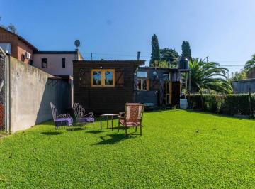 Casa · 70m² · 2 Ambientes · 1 Cochera · Casa en Venta City Bell 1 Dormitorio
