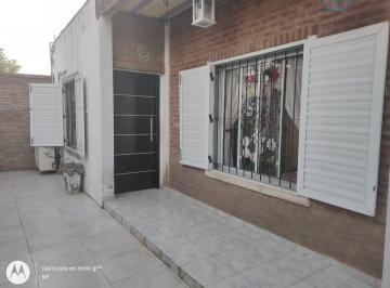 Casa · 90m² · 4 Ambientes · 1 Cochera · Venta Casa 4 Ambientes General Rodriguez