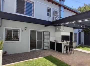PH · 88m² · 3 Ambientes · 2 Cocheras · Venta de PH 3 Amb con Amplio Patio y 2 Cocheras