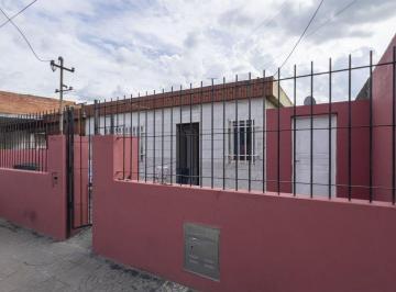 Casa · 80m² · 3 Ambientes · Venta Casa 2 Dorm. con Patio Vgg Oportunidad